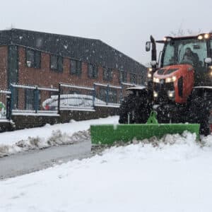 Tractor Winter